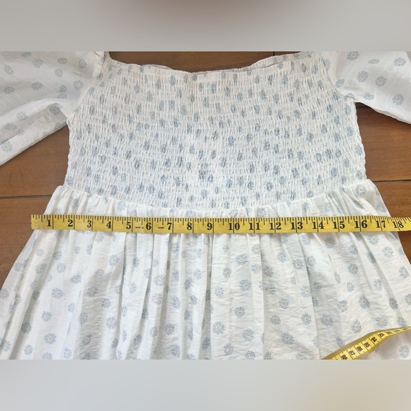 Girl And The Sun Lucia White Blue Flowered Smocked Mini Dress New With Tags - Picture 11 of 16
